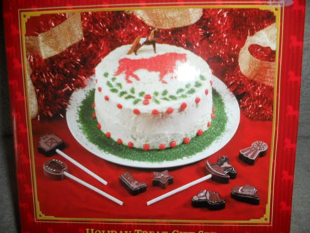 Holiday Treat Gift Set with mini whinnie